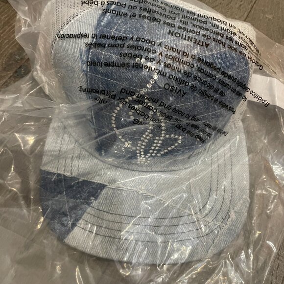 Original Baby Phat Trucker Hat. Limited Edition - Picture 6 of 7